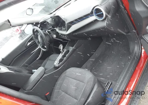 2024 Chevrolet Trax Fwd Sp z USA, uszkodzony, nr VIN KL77LFE26RC078262